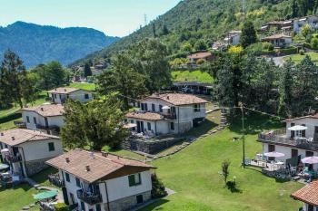 Casa e appartamento per vacanza - Lago d’Idro - Villaggio Tre Capitelli