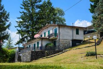 Casa e appartamento per vacanza - Lago d’Idro - Villaggio Tre Capitelli