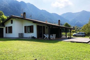 Casa e appartamento per vacanza - Lago d’Idro - Villaggio Tre Capitelli