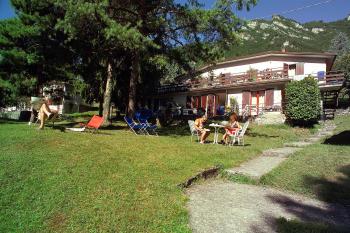 Casa e appartamento per vacanza - Lago d’Idro - Villaggio Tre Capitelli