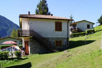 Casa e appartamento per vacanza - Lago d’Idro - Villaggio Tre Capitelli