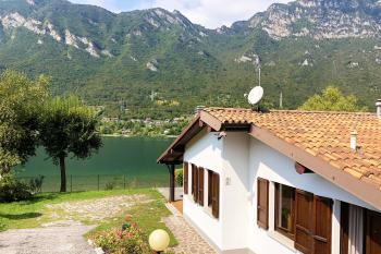 Casa e appartamento per vacanza - Lago d’Idro - Villaggio Tre Capitelli